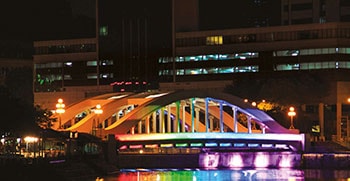  LED lighting technology on five iconic river bridges in Singapore
